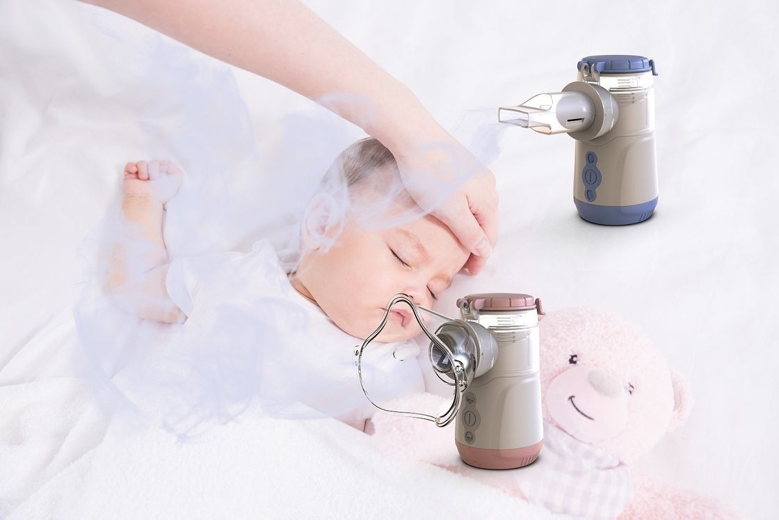 Une batterie AA ou une batterie à courant continu alimentée par USB pour les enfants, un nébuliseur à mesh pour adultes pour les bronchioles des alvéoles